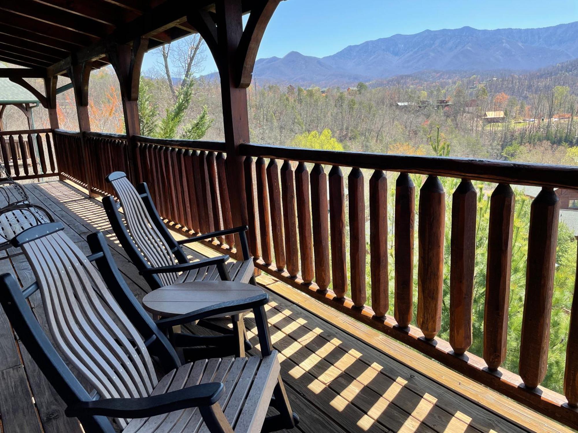 Smoky Mountain Views Villa แกตลิงเบิร์ก ภายนอก รูปภาพ