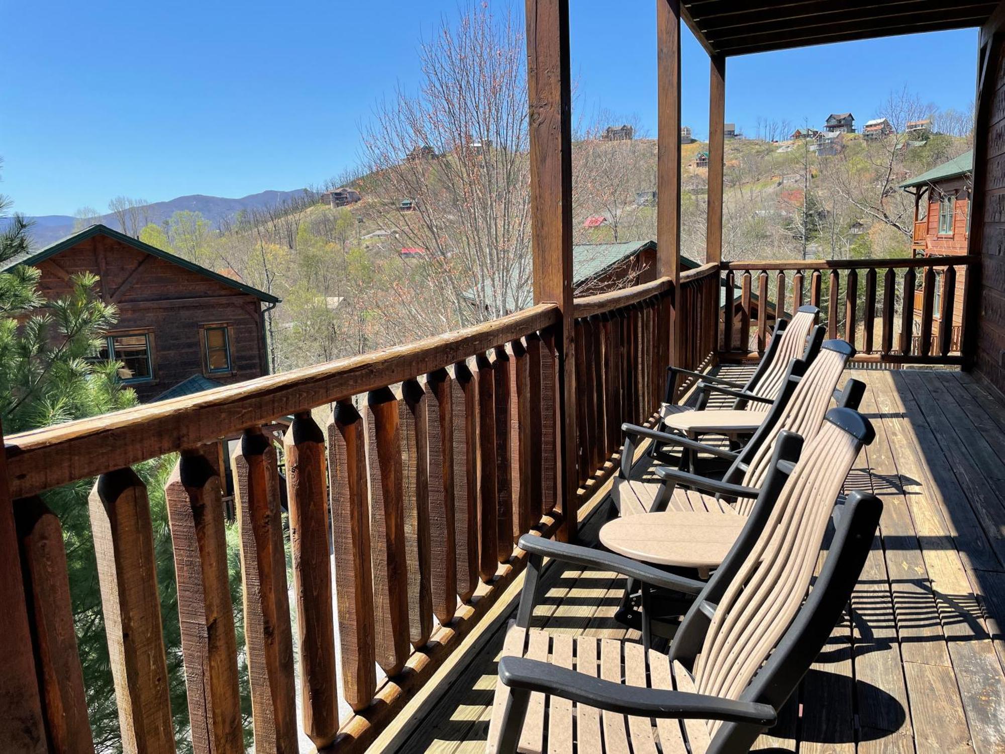 Smoky Mountain Views Villa แกตลิงเบิร์ก ภายนอก รูปภาพ