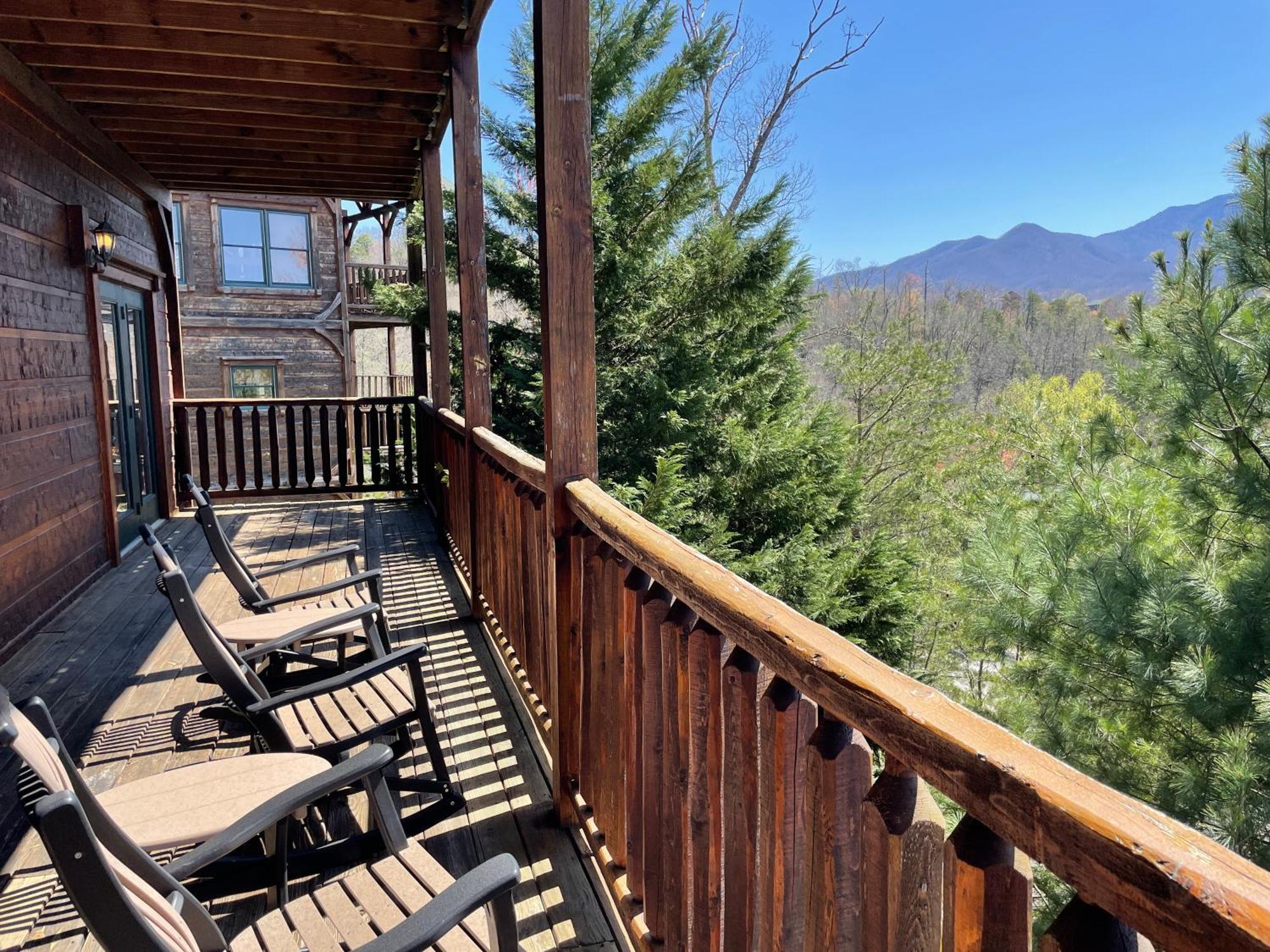 Smoky Mountain Views Villa แกตลิงเบิร์ก ภายนอก รูปภาพ