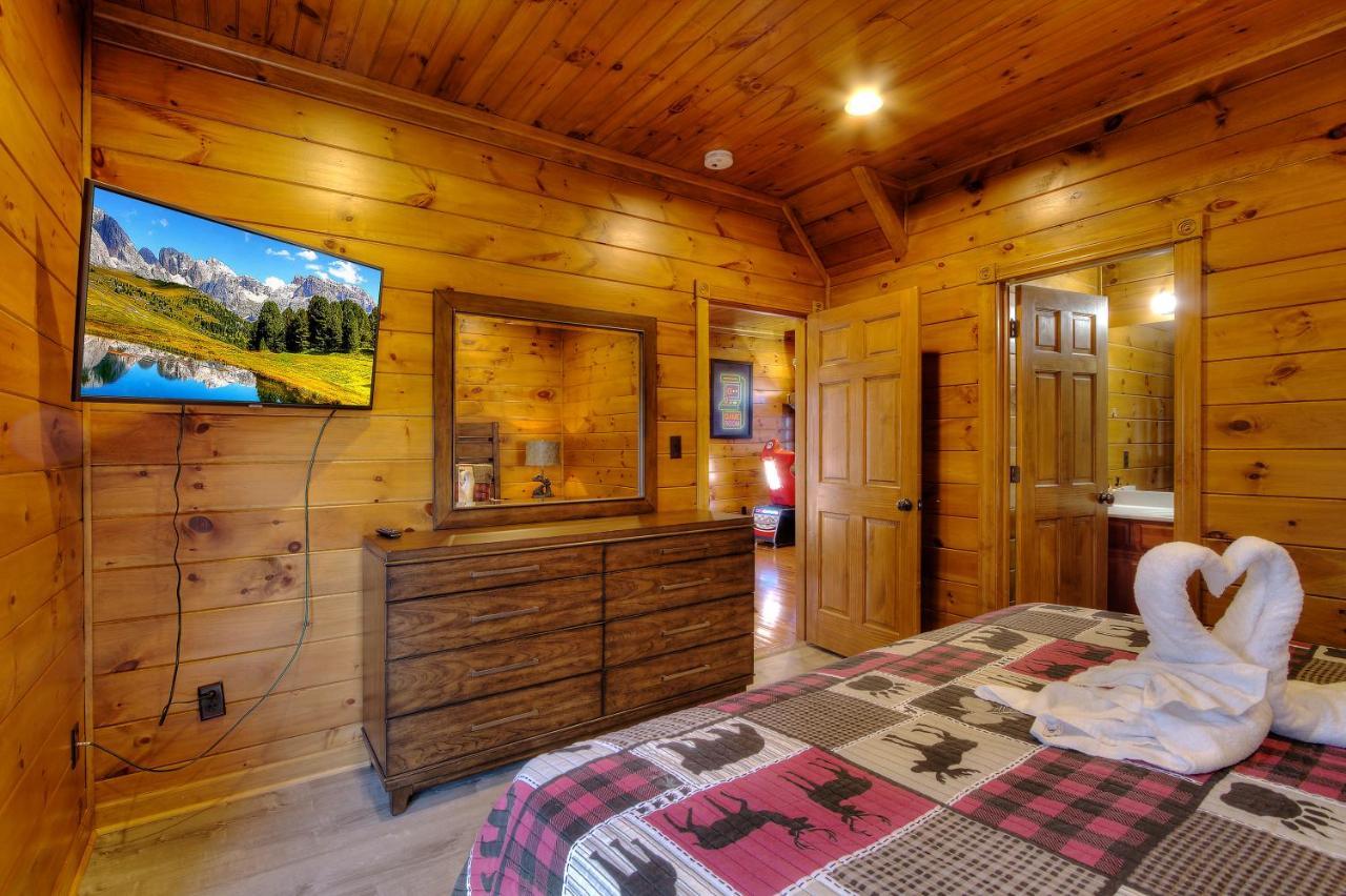 Smoky Mountain Views Villa แกตลิงเบิร์ก ภายนอก รูปภาพ