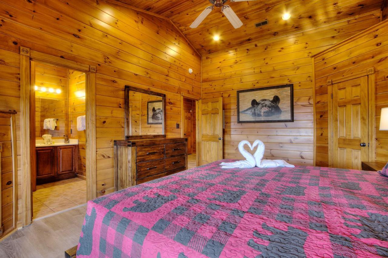 Smoky Mountain Views Villa แกตลิงเบิร์ก ภายนอก รูปภาพ