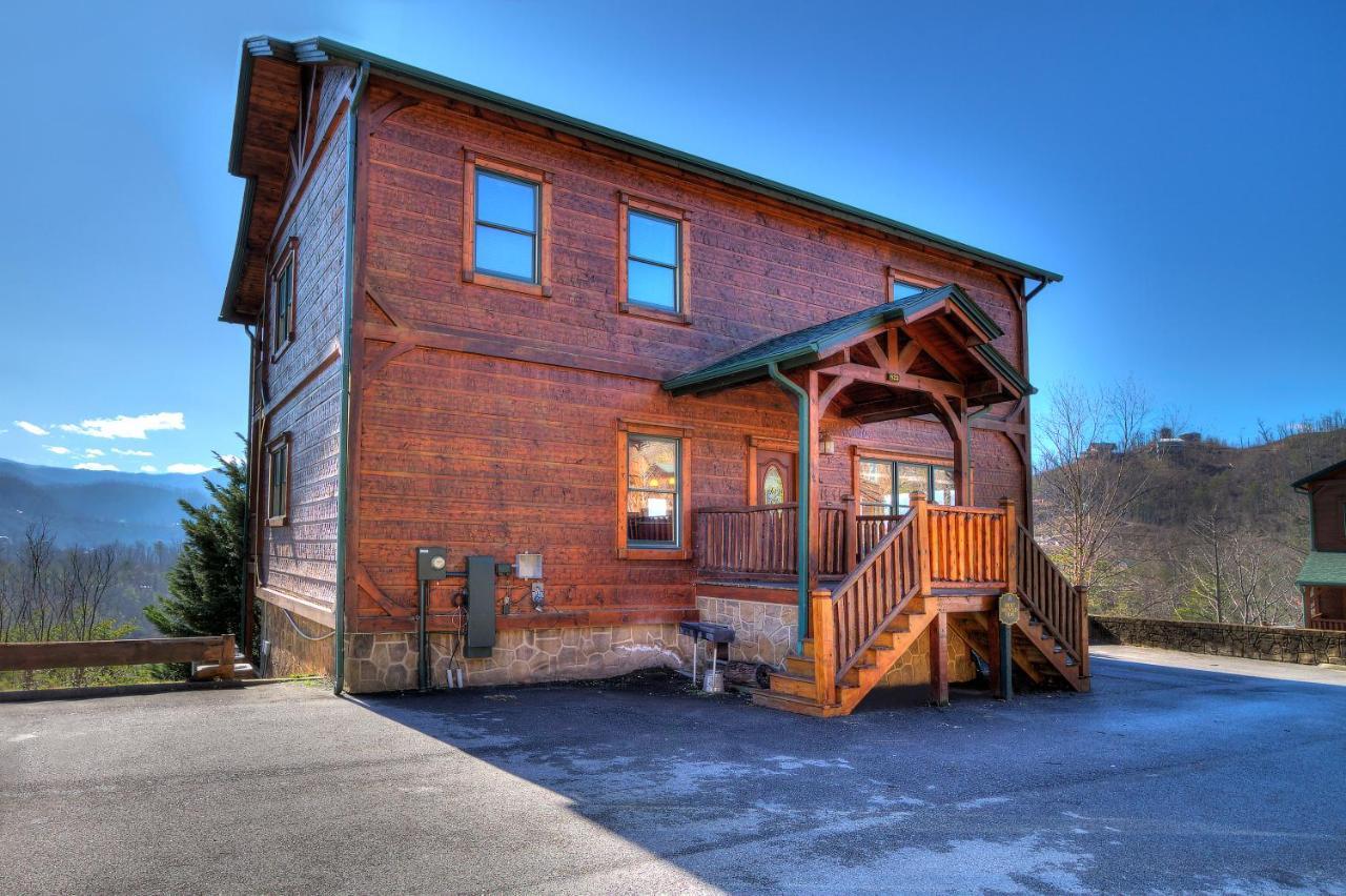 Smoky Mountain Views Villa แกตลิงเบิร์ก ภายนอก รูปภาพ